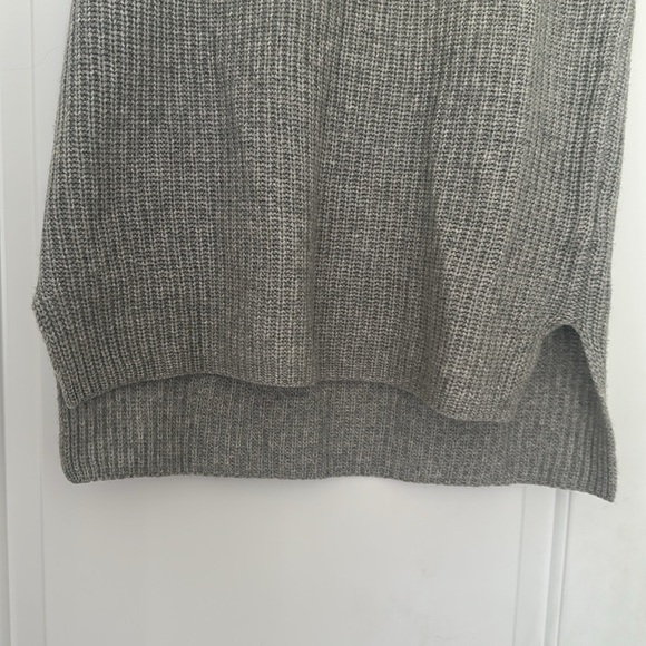 DKNY Pure Cashmere Wool Blend Mock Neck Sleeveless Sweater Gray Sz M - Picture 3 of 6